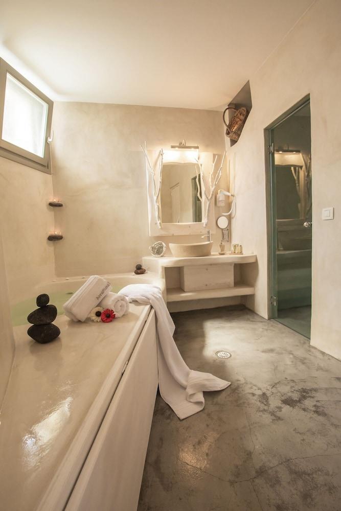 Love Nest Villa Akrotírion 外观 照片